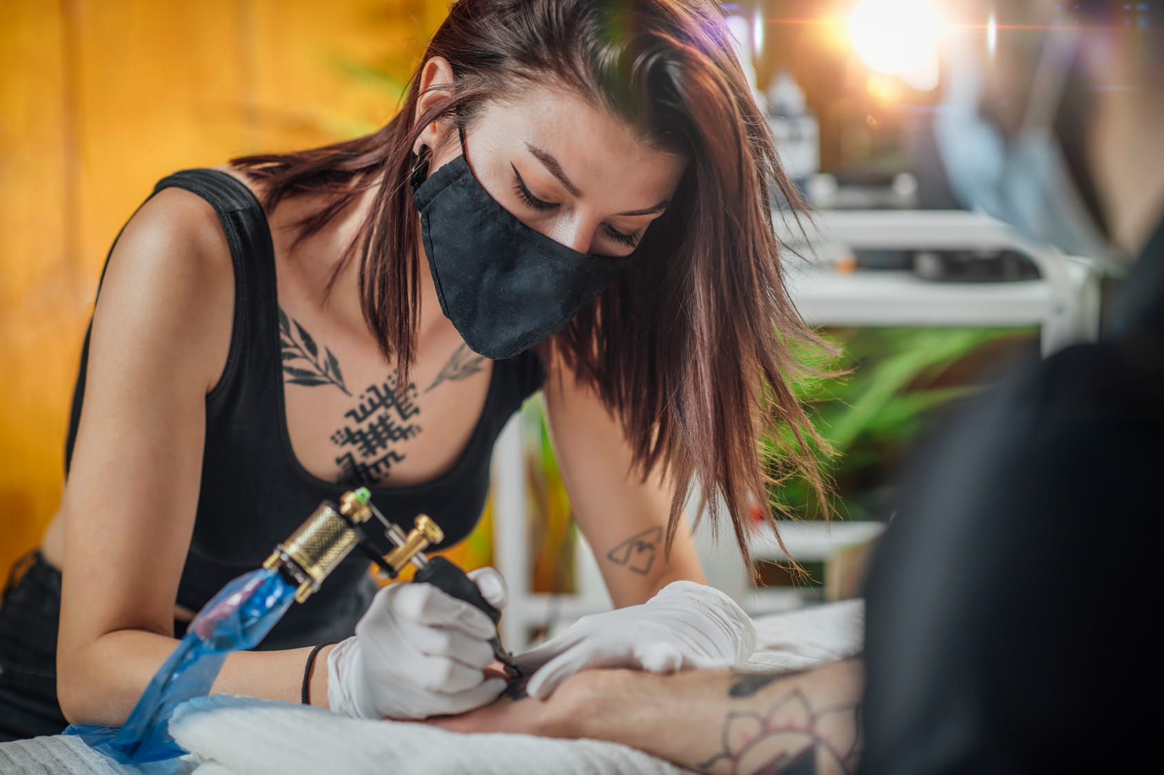 Hygiene im Tattoo-Studio: Vorgaben & Schutzausrüstung